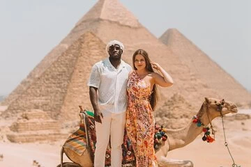 Honeymoon By The Pyramids
