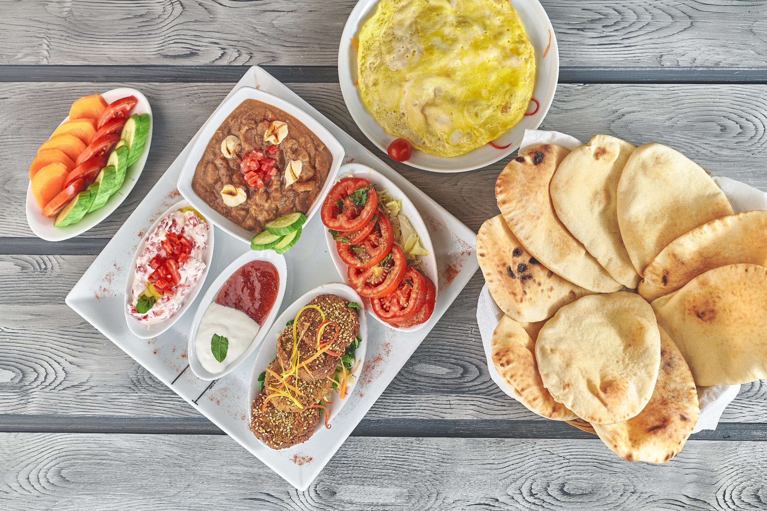 Egyptian Food Guide: Traditional Dishes & Local Delicacies